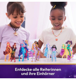 UCA Small Doll Ava & Leaf Stall Spielset