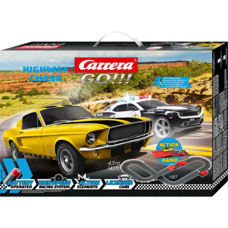 Carrera GO!!! Highway Chase Set mit gelbem und schwarzem Auto auf Wüstenrennstrecke abgebildet.