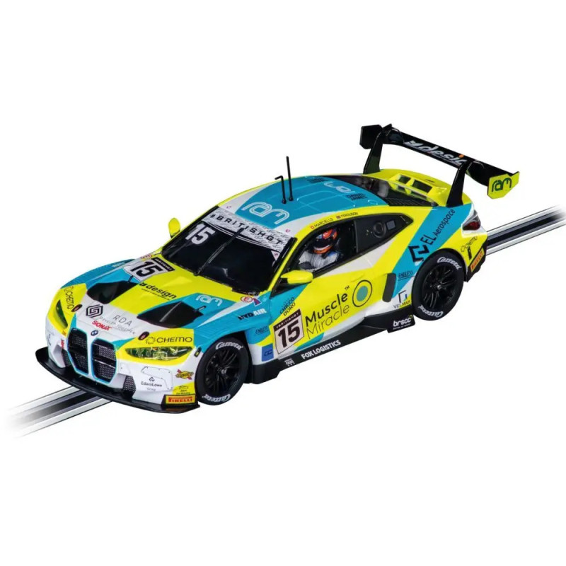 Gelb-blauer Rennwagen Nr. 15 mit Sponsorenlogos auf einer Slotcar-Bahn. Gelb-blauer Rennwagen Nr. 15 mit Sponsorenlogos auf einer Slotcar-Bahn.