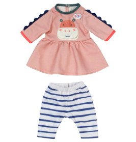 Pinkes Kleid mit Hippo-Gesicht und blau-weiß gestreifte Hose, Kinderkleidung flach ausgelegt.