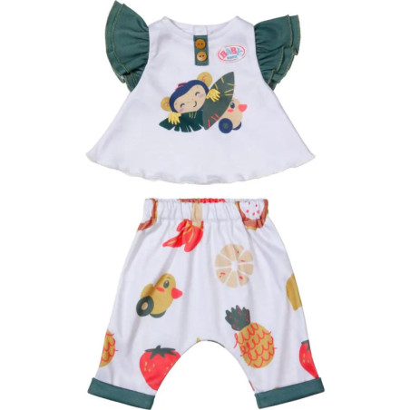 Kleinkind-Outfit mit Affenmuster-Oberteil, grünen Ärmeln und Hosen mit Fruchtmuster und Umschlägen.