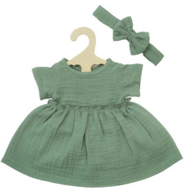 Salbeigrünes Babykleid mit kurzen Ärmeln und passendem Haarband mit Schleife auf einem Bügel.