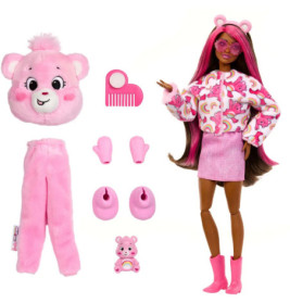 Modische Puppe mit langen braunen Haaren, pinken Stiefeln und Bärenkostüm-Accessoires.