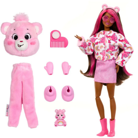 Modische Puppe mit langen braunen Haaren, pinken Stiefeln und Bärenkostüm-Accessoires.