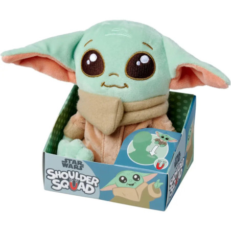 Plüsch-Baby-Yoda aus Star Wars mit großen Augen und Ohren in geöffneter Shoulder Squad-Box.