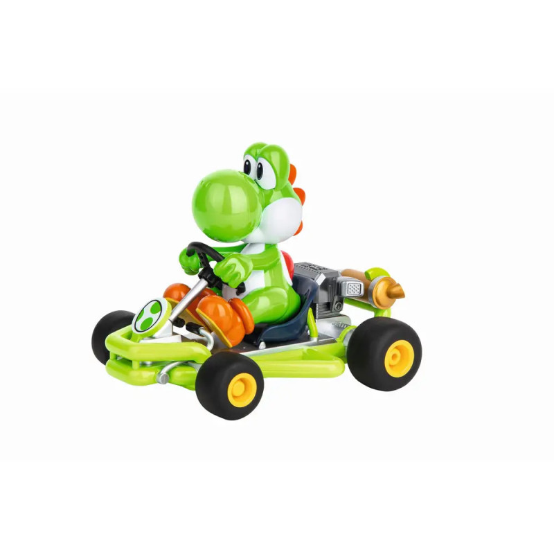 Yoshi-Figur in grünem Kart mit schwarzen Rädern aus der Mario-Kart-Spielreihe.