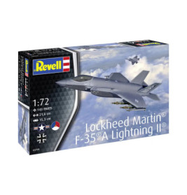 Revell Bausatzbox eines Lockheed Martin F-35A Lightning II Jets, Maßstab 1:72, im Flug.