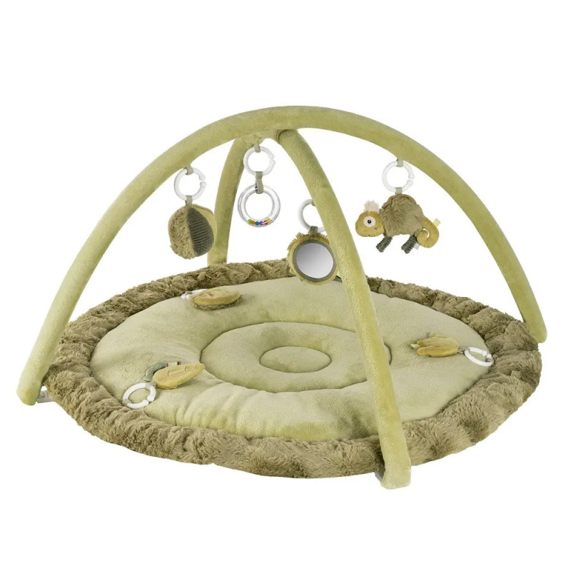 Runde, grüne Spielmatte für Babys mit Bögen, Hängespielzeug und Spiegel auf weicher, strukturierter Fläche. Runde, grüne Spielmatte für Babys mit Bögen, Hängespielzeug und Spiegel auf weicher, strukturierter Fläche.