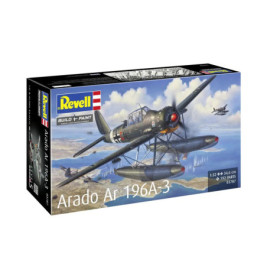 Revell Arado Ar 196A-3 Bausatz mit Illustration eines WWII-Seeflugzeugs im Flug über Wasser.