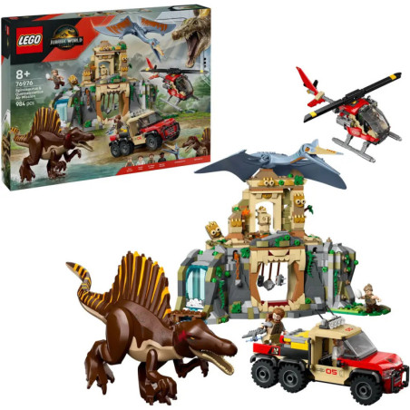 LEGO Jurassic World Set mit Dinosaurier, Flugsaurier, Helikopter, Jeep und Abenteuerspielplatz.