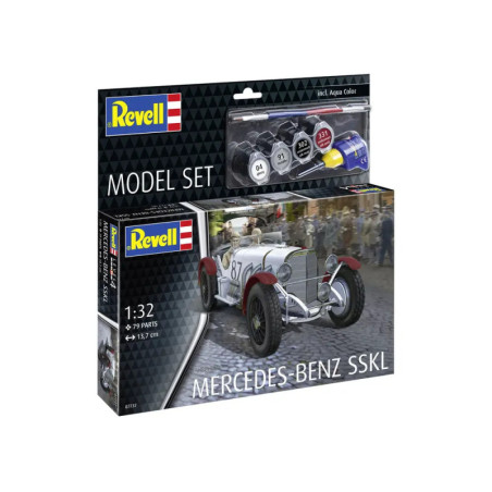 Modellauto-Bausatz in einer Schachtel.