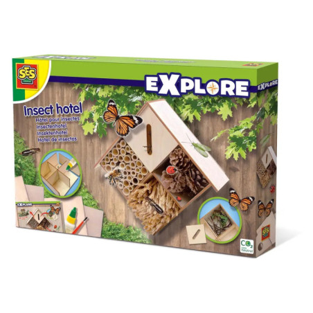 SES Explore Insektenhotel-Set mit Holzhotel, Schmetterlingen und Naturmotiven auf der Verpackung.