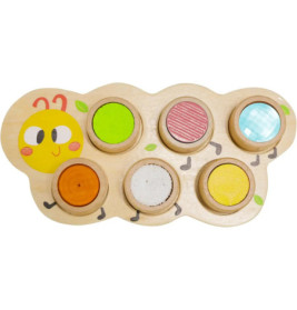Holz-Sinnestier in Raupenform mit sechs farbigen, strukturierten Kreisen zur taktilen Wahrnehmung.