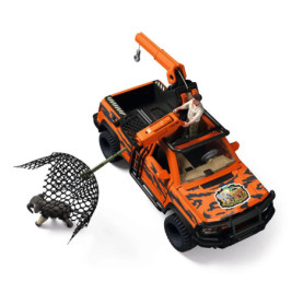 Abenteuerfahrzeug im Dschungel