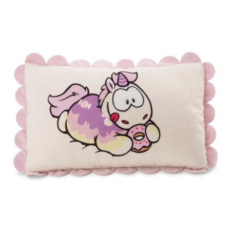 Rechteckiges Kissen mit Cartoon-Einhorn und Donut, gewelltem pinkem Rand und Pastellfarben.