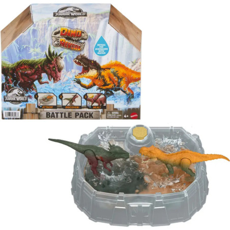 Zwei Dinosaurier-Spielzeuge kämpfen in einer Arena, im Hintergrund ist die Jurassic World Dino Battle Pack Box zu sehen.