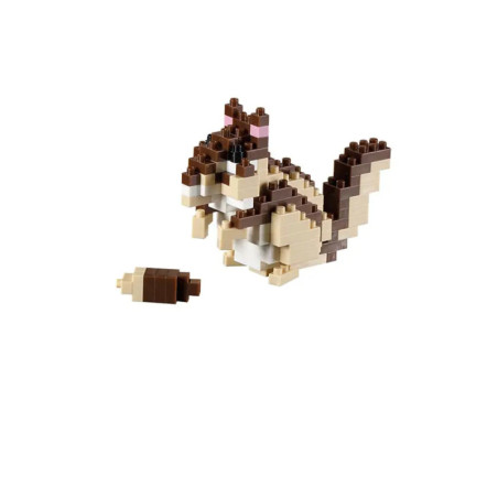 Ein pixeliger Chipmunk und eine Eichel aus kleinen Bausteinen auf weißem Hintergrund.