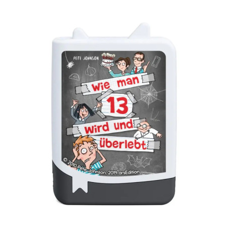 Buchcover mit Comicfiguren und dem deutschen Titel Wie man 13 wird und überlebt auf Tafel-Hintergrund.