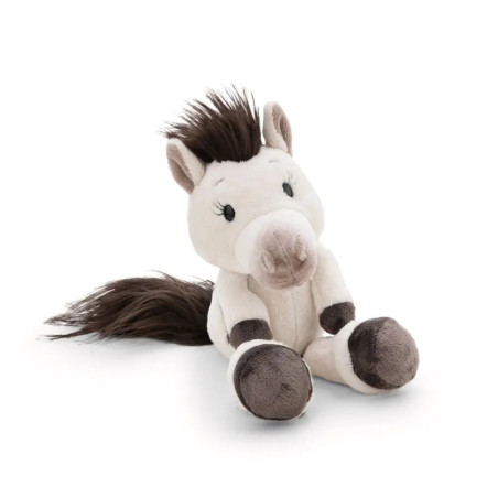 Plüschpferd mit brauner Mähne, Schweif und Hufen sitzt aufrecht auf weißem Hintergrund.