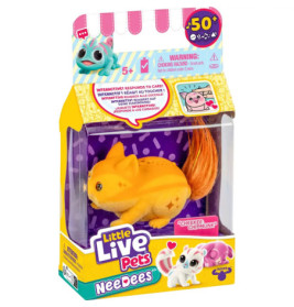 Little Live Pets NeeDees "Cheekee Chipmunk" Spielzeug in gelber Box mit orangefarbenem Schwanz.