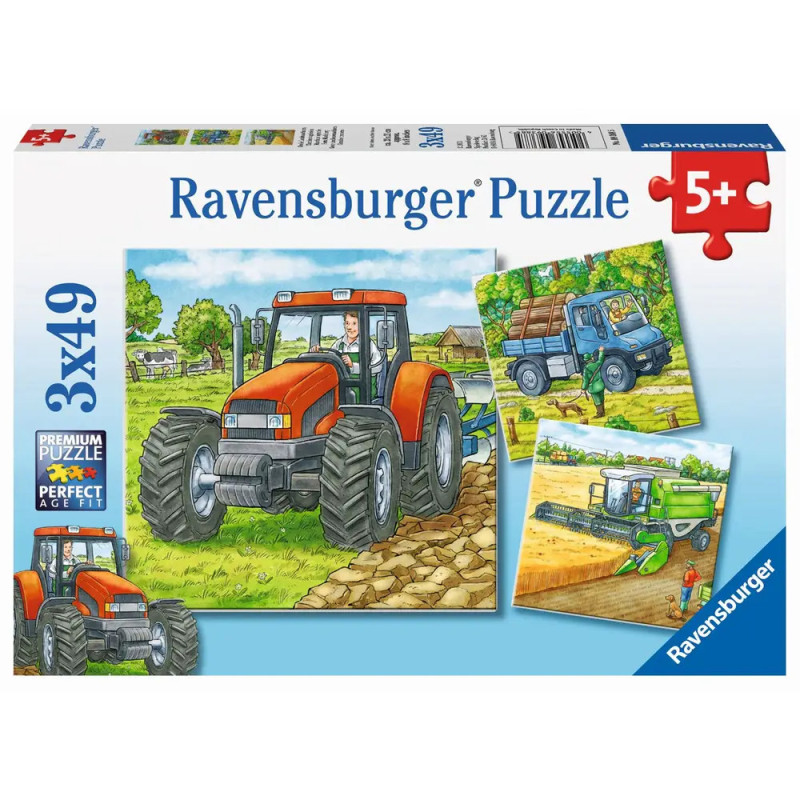 Ravensburger Puzzle mit roten Traktoren und Bauernhof, ab 5 Jahren, enthält 3 Puzzles mit je 49 Teilen.