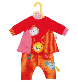 Rotes und pinkes Puppenoutfit mit Tiergesichtern und gestreifter Hose an einem gelben Bügel.