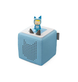 Blaue Lautsprecherbox mit kleiner Spielfigur obenauf, speziell für Kinder entworfen.