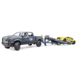 RAM 2500 Power Wagon und BRUDER Roadster Racing Team